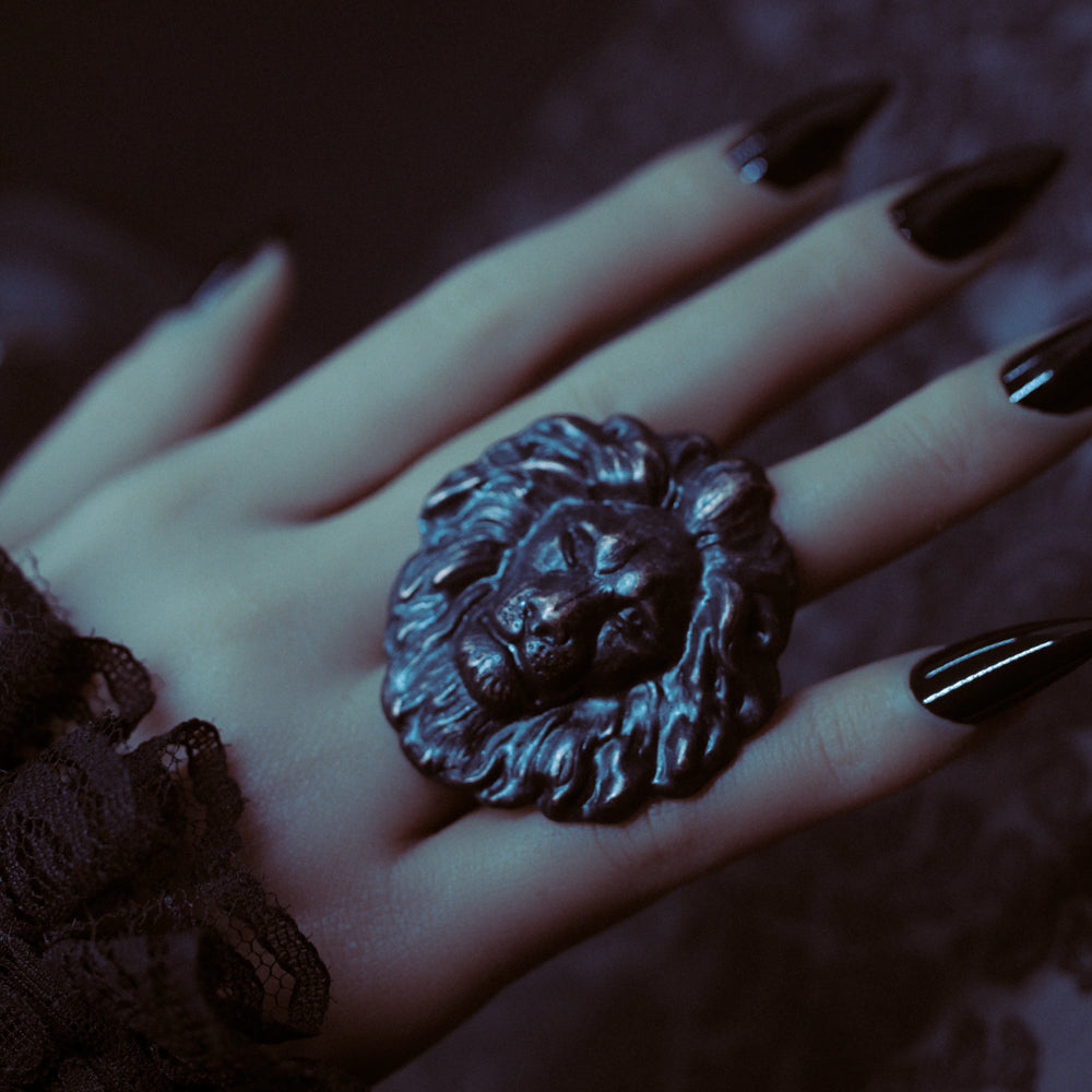 Statement Rings – Amorphous Perfume